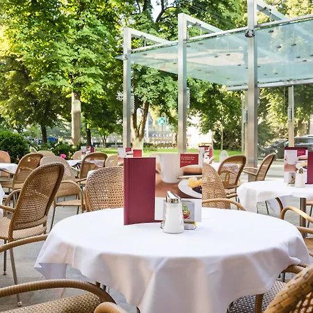 Hotel Schillerpark Linz, A Member Of Radisson Individuals 4*