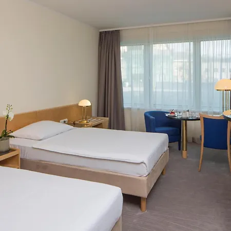Otel Schillerpark Linz, A Member Of Radisson Individuals 4*